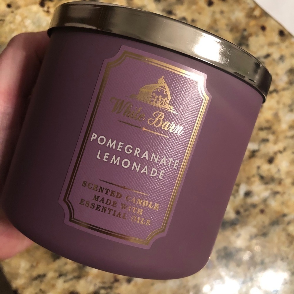 Bath & Body Works Pomegranate Lemonade 3 W Candle